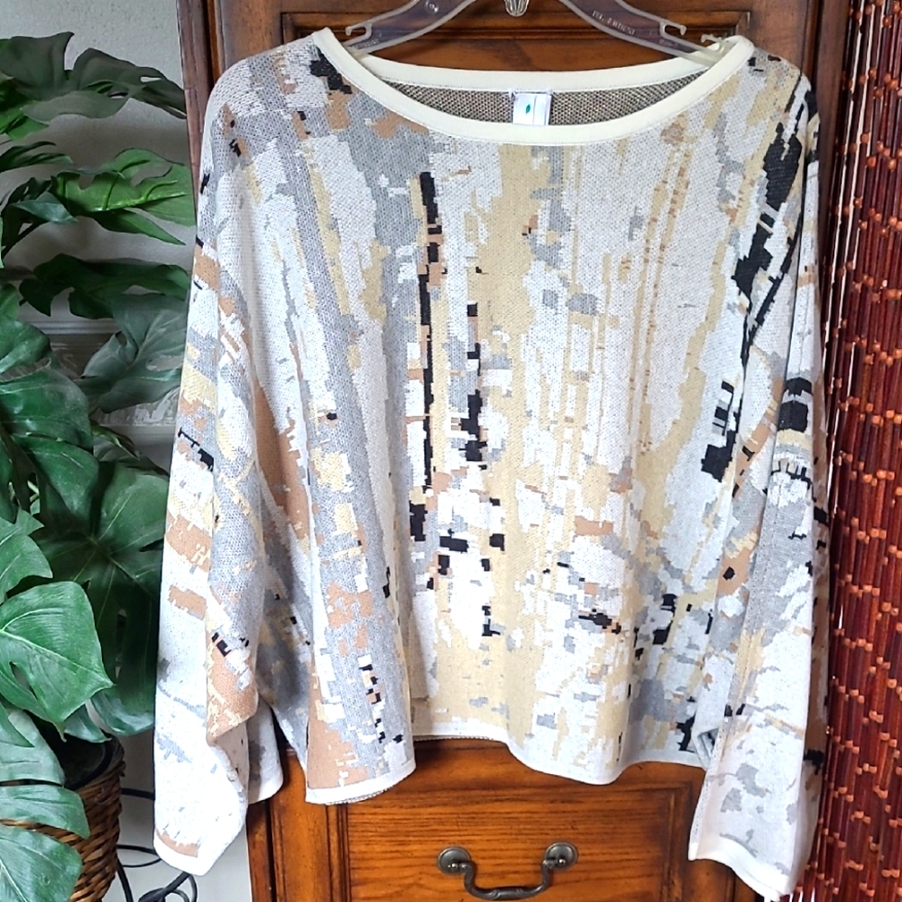 Abstract Patterned Women's Sweater Size 1x